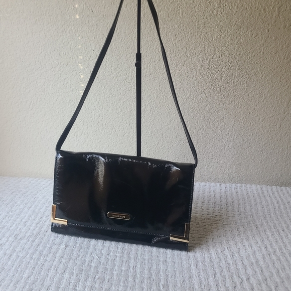 Michael Kors Black Clutch with Glossy Finish Shoulder Bag - Picture 1 of 13